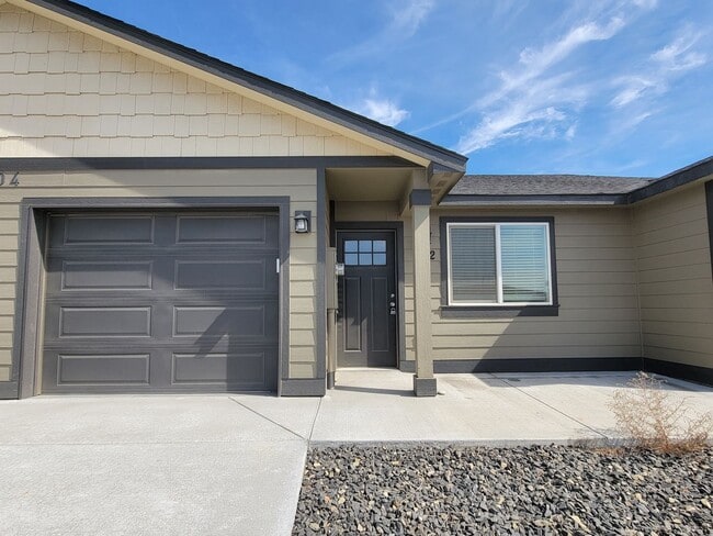 property at 1004 Creer Way