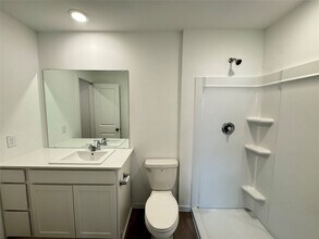 9014 Rose Pelican Ln in Baytown, TX - Building Photo - Building Photo