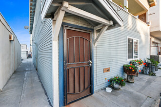 130 Anderson St in Sunset Beach, CA - Building Photo - Building Photo