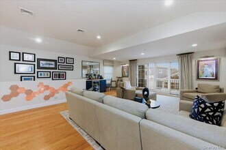 97 Wisconsin St in Long Beach, NY - Building Photo - Building Photo