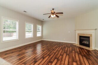 231 Parkmont Way in Dallas, GA - Building Photo - Building Photo