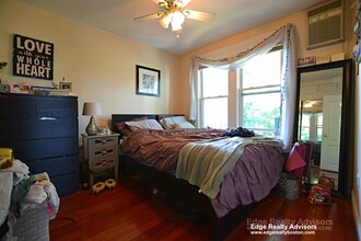 7 Delaware Pl, Unit 2 in Boston, MA - Building Photo - Building Photo