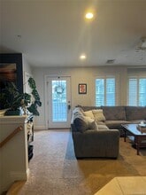 12 Della Dr in West Babylon, NY - Building Photo - Building Photo