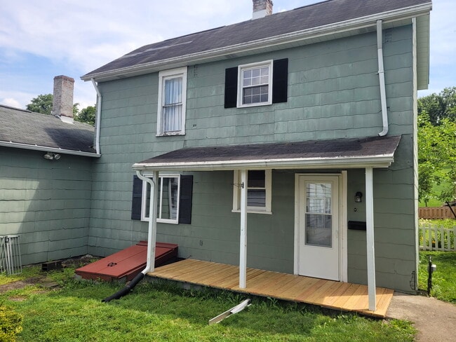 property at 807 Oak St