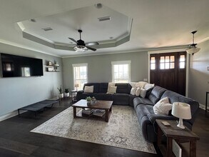 364 Lakes Dr in Enterprise, AL - Building Photo - Building Photo