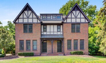 Victors Place in Ann Arbor, MI - Building Photo - Building Photo