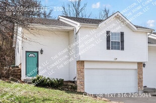 100 Orourke Dr in Platte City, MO - Building Photo