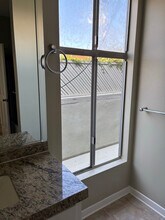 176 Argonne Ave in Long Beach, CA - Building Photo - Building Photo