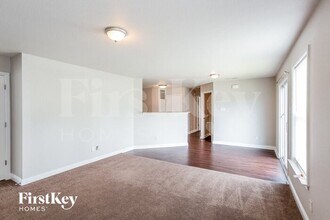 10171 Cumberland Pointe Blvd in Noblesville, IN - Building Photo - Building Photo