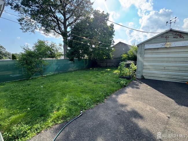 15 Livingston Ave in Avenel, NJ - Building Photo - Building Photo