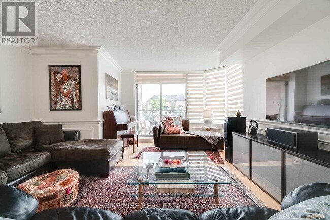 130 Pond Dr in Markham, ON - Building Photo - Building Photo