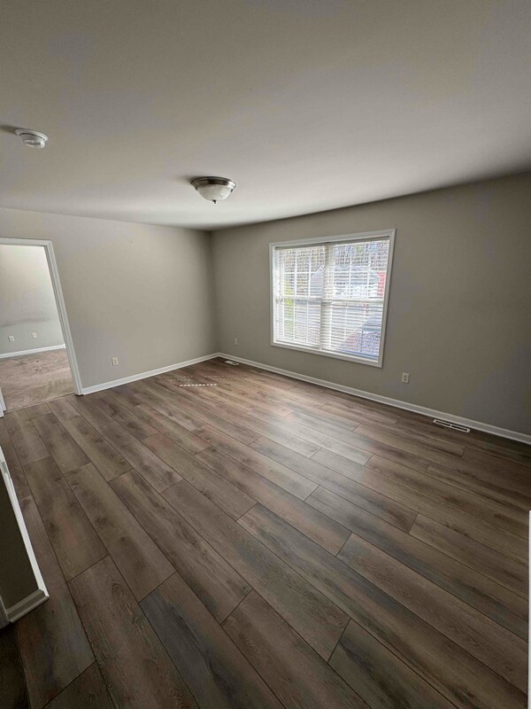 property at 1422 Saratoga Rd