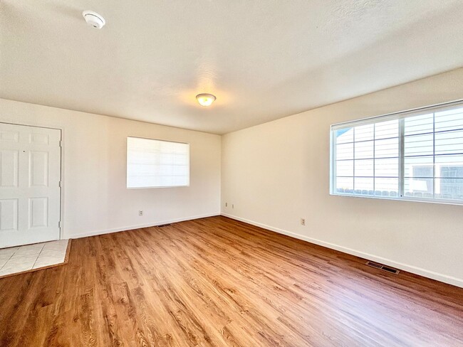 312 Golden Valley Dr in Bozeman, MT - Building Photo - Building Photo