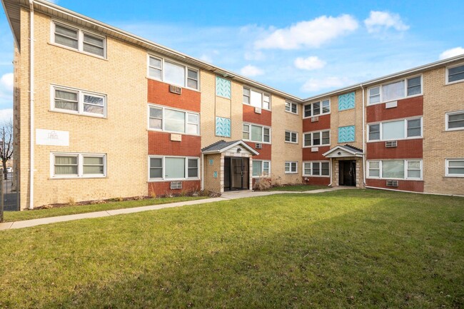 3939-41 W 63rd St. Chicago IL in Chicago, IL - Building Photo - Interior Photo