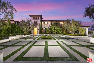 28 Tide Watch in Newport Beach, CA - Building Photo - Building Photo