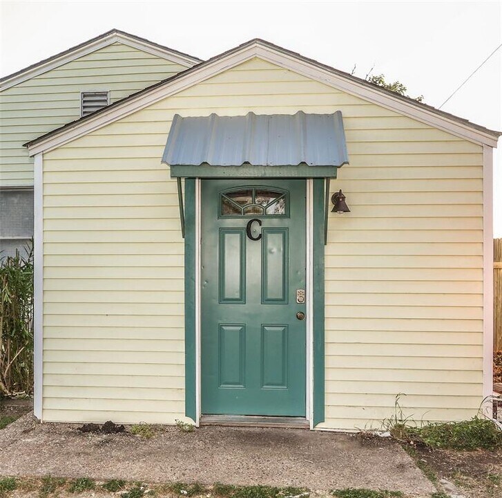1706 Olive St in Georgetown, TX - Building Photo