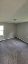1854 Kylemore Dr in Xenia, OH - Building Photo - Building Photo