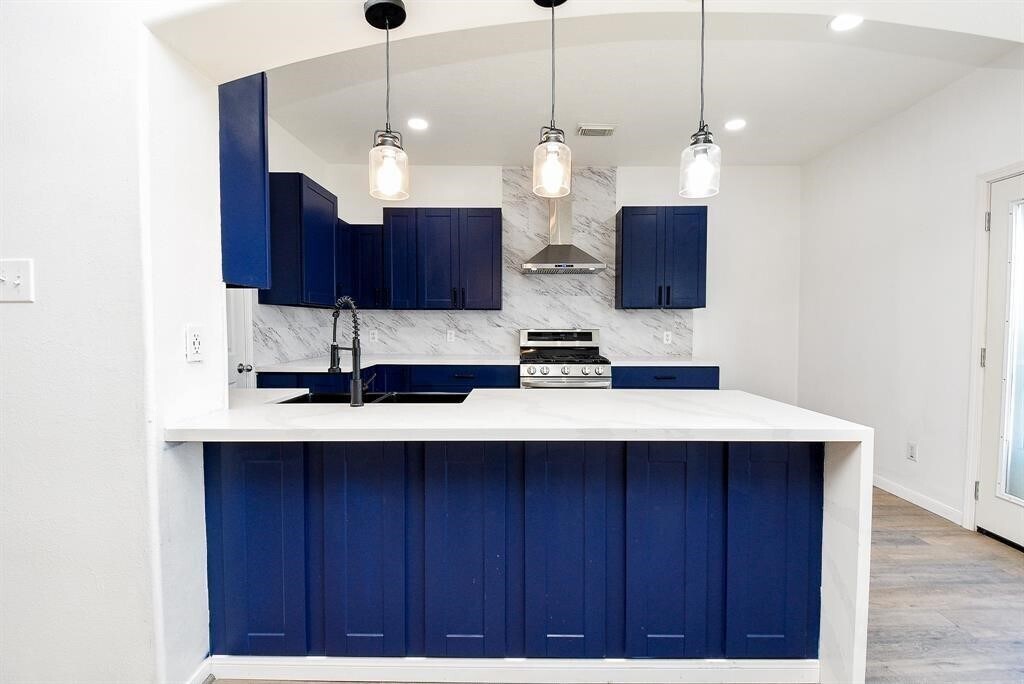 11420 Elegant Way in Houston, TX - Building Photo