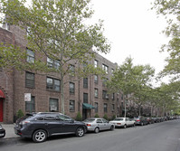 4616 43rd Ave in Sunnyside, NY - Foto de edificio - Building Photo