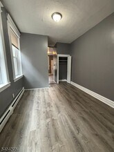 108 Pine St in Montclair, NJ - Building Photo - Building Photo