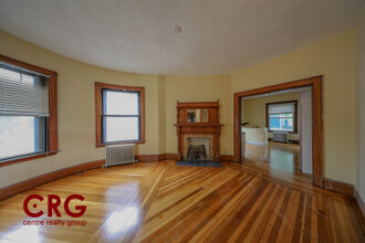 22 Grand View Ave, Unit 1 in Somerville, MA - Foto de edificio - Building Photo