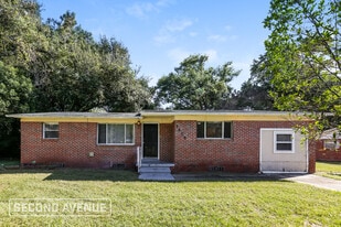 5809 Tusk Ct in Jacksonville, FL - Building Photo