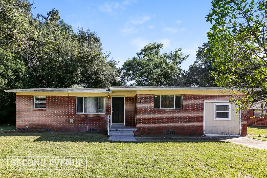 5809 Tusk Ct in Jacksonville, FL - Building Photo