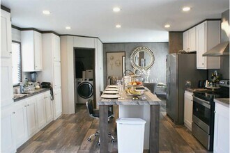 501 Mesquite Rd in San Marcos, TX - Building Photo - Building Photo