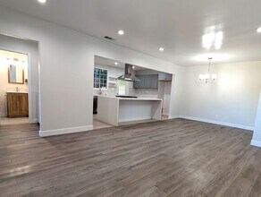 12602 Foxley Dr in Whittier, CA - Building Photo - Building Photo