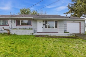 3416 S Thompson Ave in Tacoma, WA - Building Photo - Building Photo