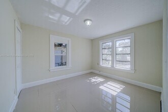 829 NW 56th St in Miami, FL - Building Photo - Building Photo