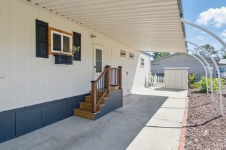 525 W El Norte Pkwy in Escondido, CA - Building Photo - Building Photo
