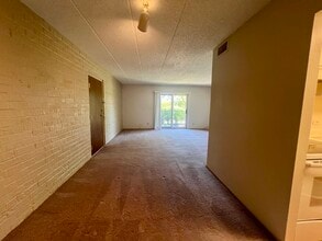 3220 Sanders Rd in Northbrook, IL - Building Photo - Building Photo