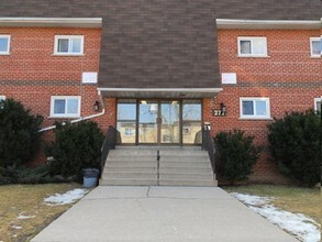 Park Place Apartments in Oshawa, ON - Building Photo - Building Photo