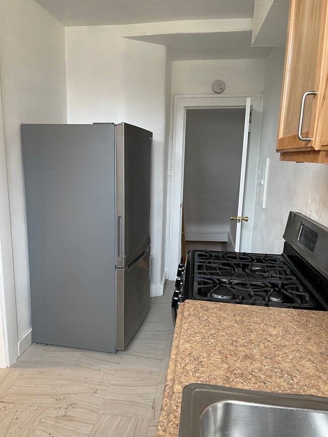 12735 Lawton St in Detroit, MI - Foto de edificio - Building Photo