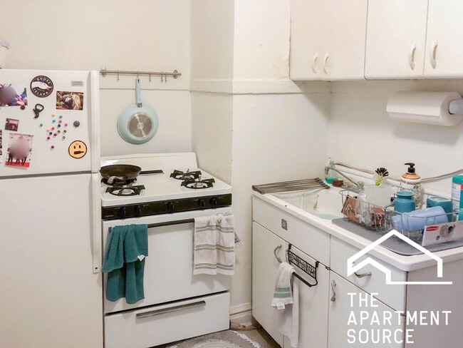 property at 436 W Surf St