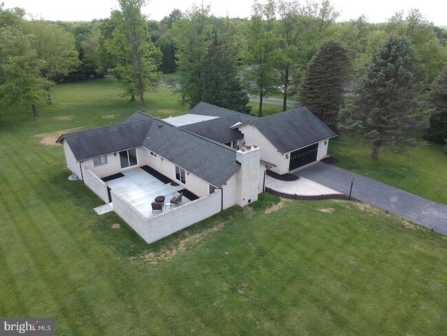 property at 5471 Harris Farm Ln