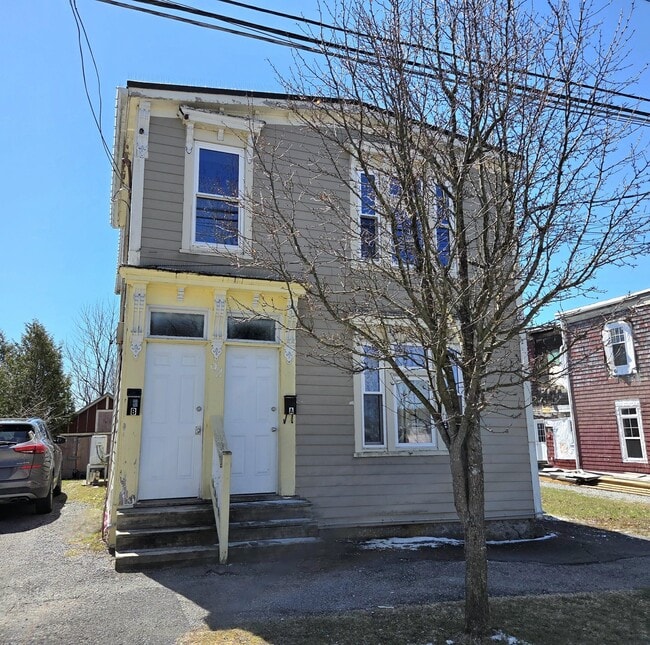 92 Victoria St in Saint John, NB - Building Photo - Building Photo