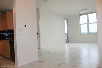 511 SE 5 Ave in Fort Lauderdale, FL - Building Photo - Building Photo