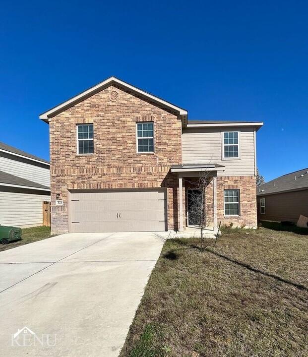 321 Sunnymeade Ln in Jarrell, TX - Building Photo