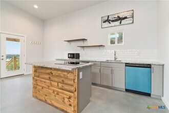 462 Ledgeview Dr in Canyon Lake, TX - Building Photo - Building Photo