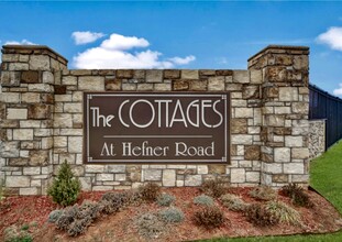 The Cottages@Hefner RD in Oklahoma City, OK - Foto de edificio - Building Photo