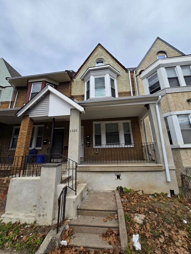 property at 1321 W Wingohocking St