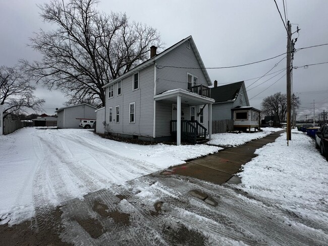 1020 Berner St in Green Bay, WI - Building Photo - Building Photo