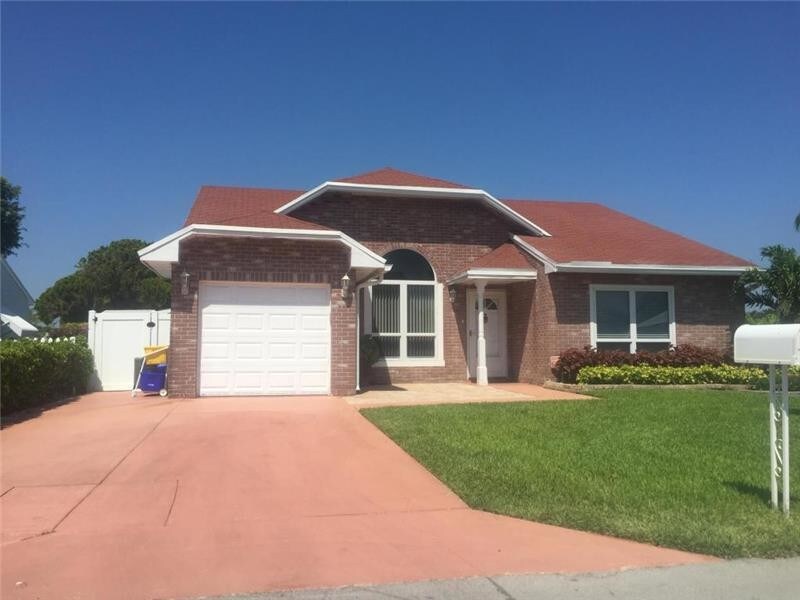 23263 Noel Way in Boca Raton, FL - Building Photo