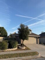 918 Silo St in San Marcos, TX - Building Photo