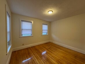 250 Beacon St, Unit 1 in Somerville, MA - Building Photo - Building Photo