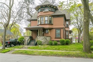 46 Hickory St in Rochester, NY - Building Photo