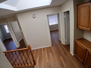 1870 Foxwood Dr in Tracy, CA - Building Photo - Building Photo