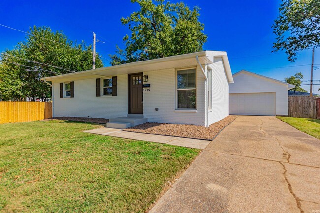 property at 1719 Crystal Ct